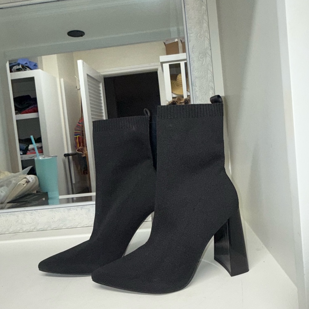 Forever 21 Black Heeled Boots